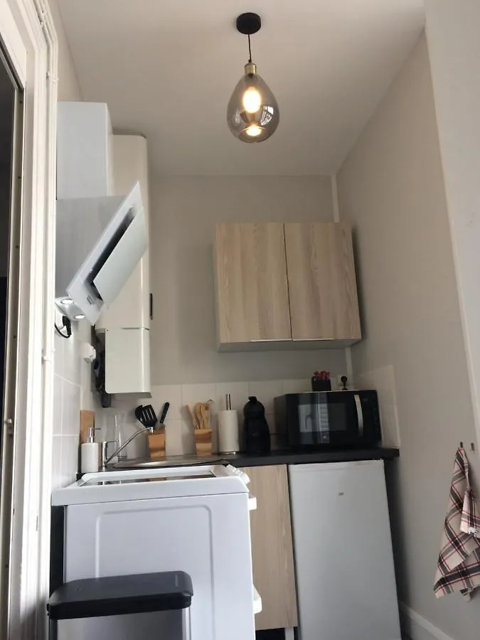 Dinard: Studio A 100 M De La Plage De L'Ecluse Frankreich
