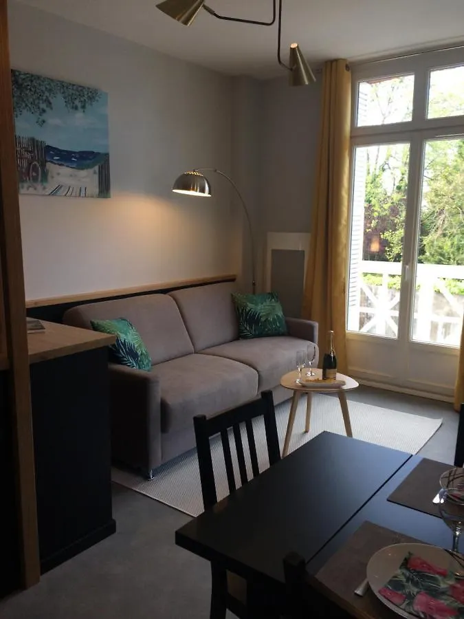 Dinard: Studio A 100 M De La Plage De L'Ecluse