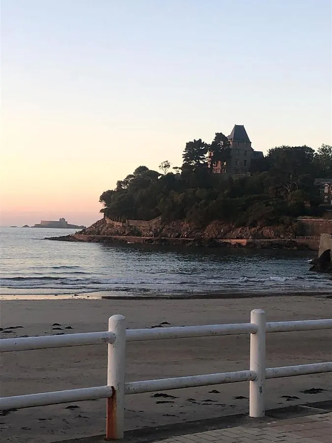 Apartment Dinard: Studio A 100 M De La Plage De L'Ecluse